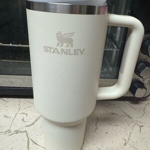 Stanley Cream Double-Wall Travel Mug with Handle